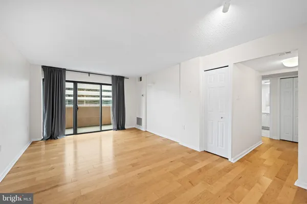 $2,500 | 1301 North Courthouse Road, Unit 1505, Arlington, VA 22201