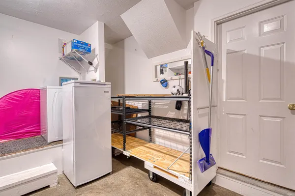 $212,730 | 3006 Galleon Drive, Evansville, IN 47725