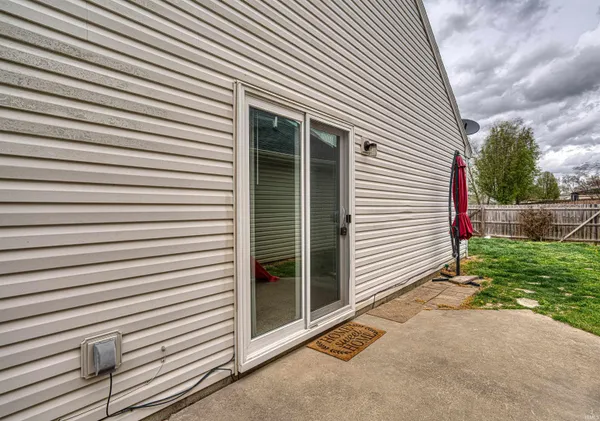 $212,730 | 3006 Galleon Drive, Evansville, IN 47725