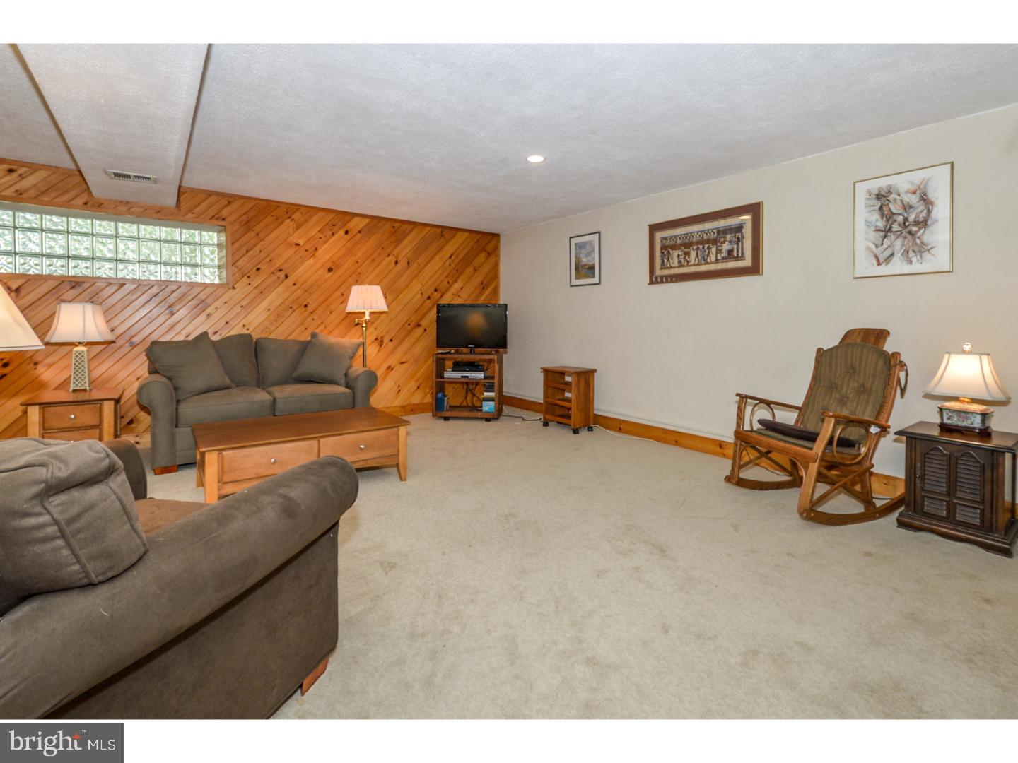 641 Wanamaker Road Jenkintown, PA 19046 - Photo 15 of 25 Family Room