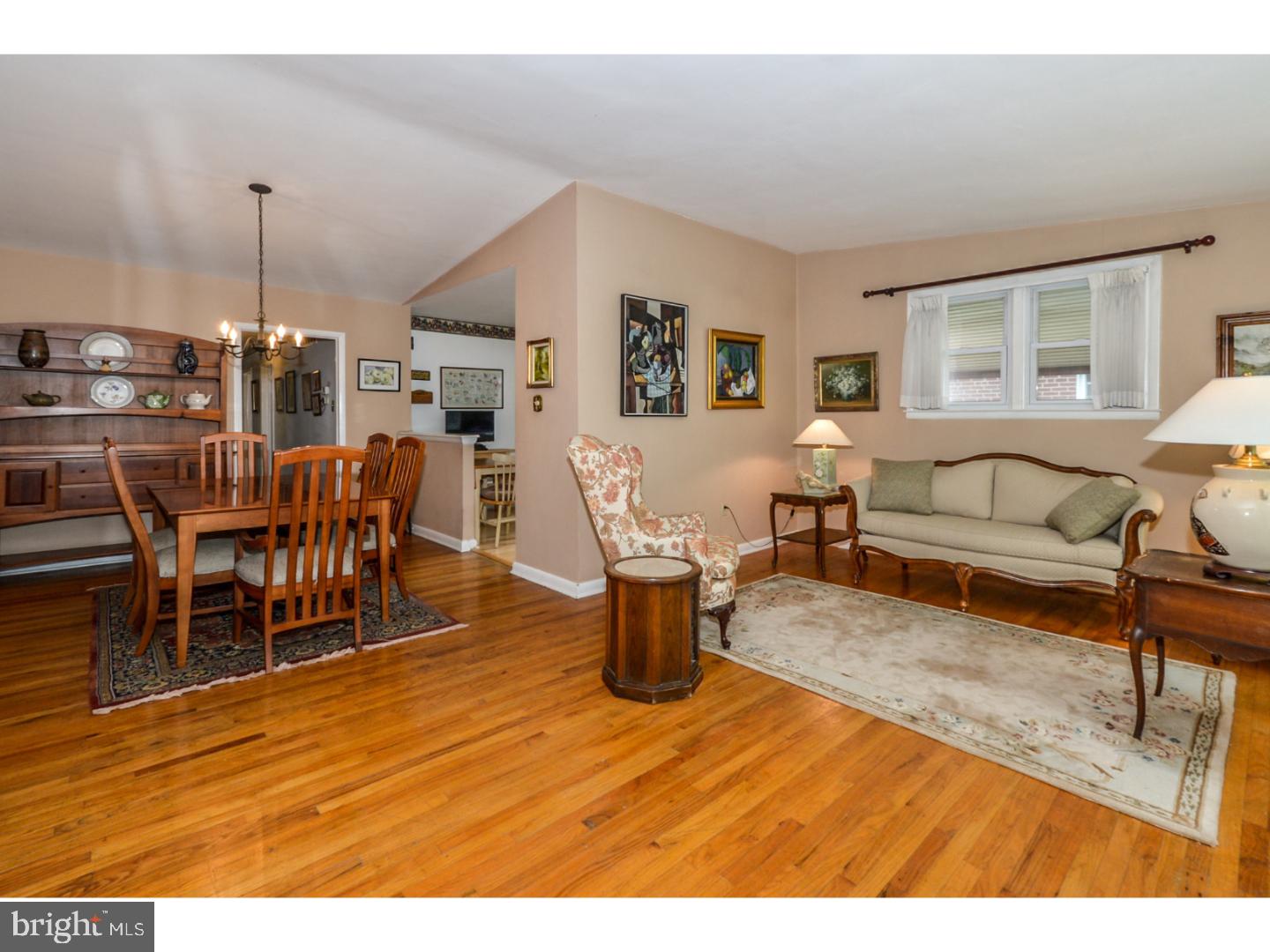 641 Wanamaker Road Jenkintown, PA 19046 - Photo 7 of 25 Living Room