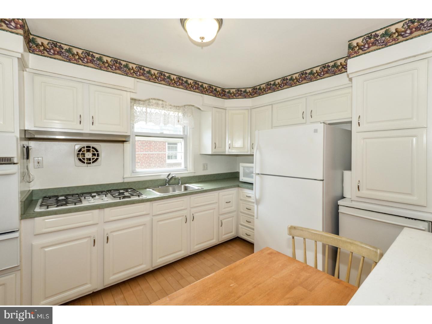 641 Wanamaker Road Jenkintown, PA 19046 - Photo 10 of 25 Kitchen