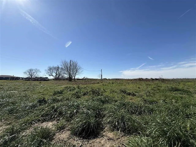 $60,000 | 6105 382nd Hwy Lake, Lake Arthur, LA 70549