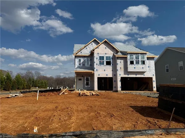 $555,000 | 2129 Beechwood Vw Drive, Winston-Salem, NC 27106
