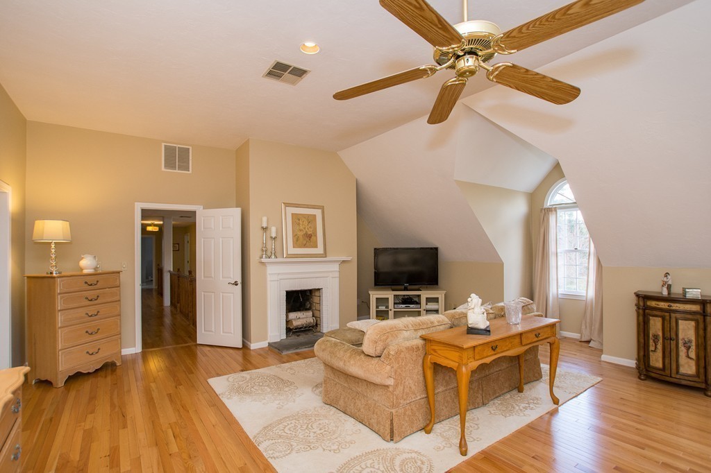 2 Wheelwright Road Medfield, MA 02052 - Photo 22 of 30 Gallery Image 22