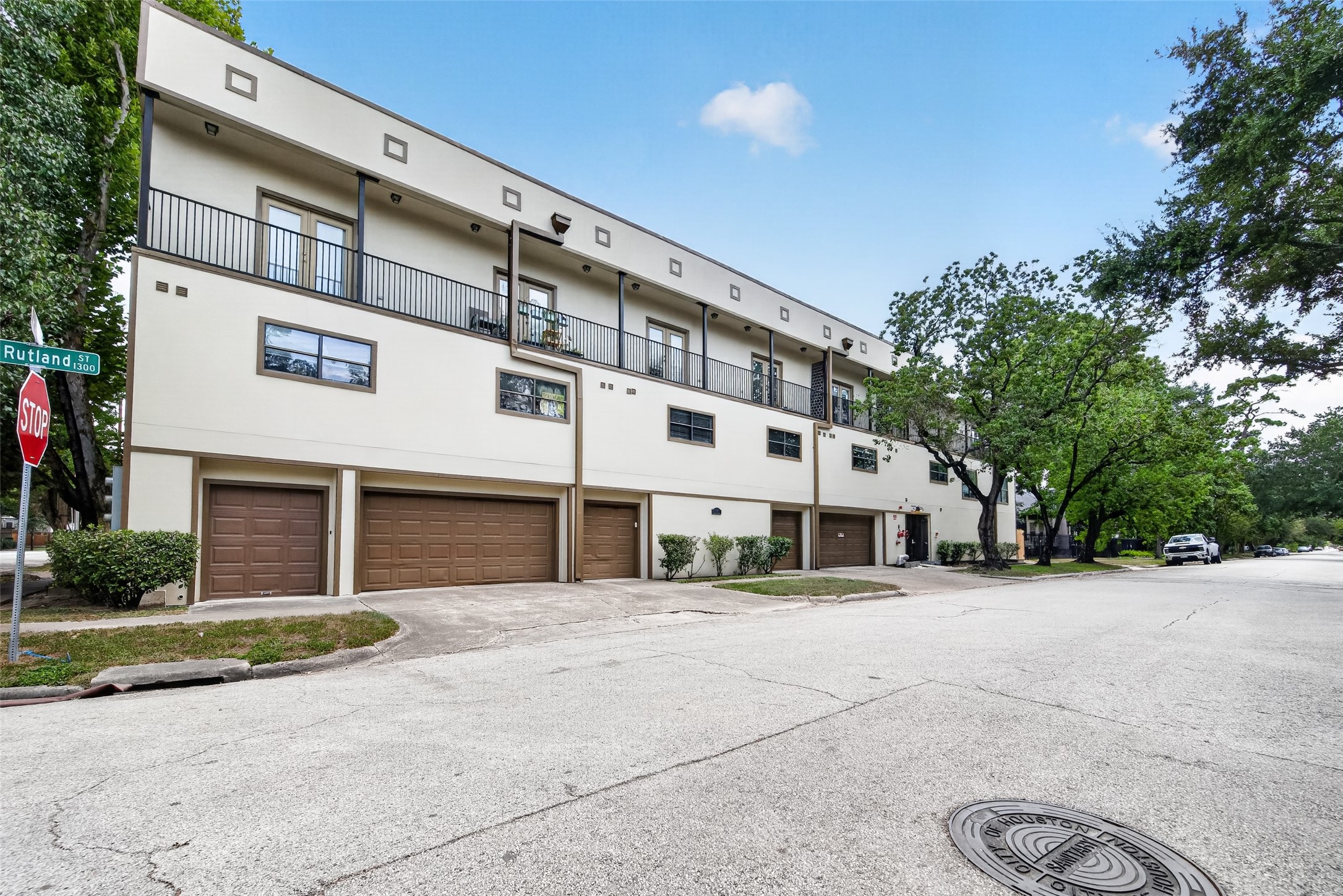 1342 Rutland Street, Unit 210 Houston, TX 77008 - Photo 1 of 38 Gallery Image 1