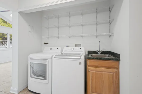 $407,500 | 837 East Rockland Road, Libertyville, IL 60048