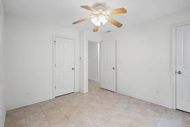 $415,000 | 837 East Rockland Road, Libertyville, IL 60048