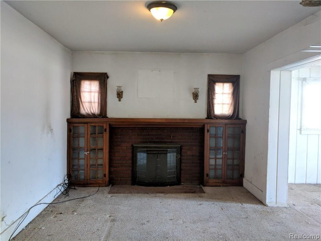227 West Auburn Road Rochester Hills, MI 48307 - Photo 6 of 9