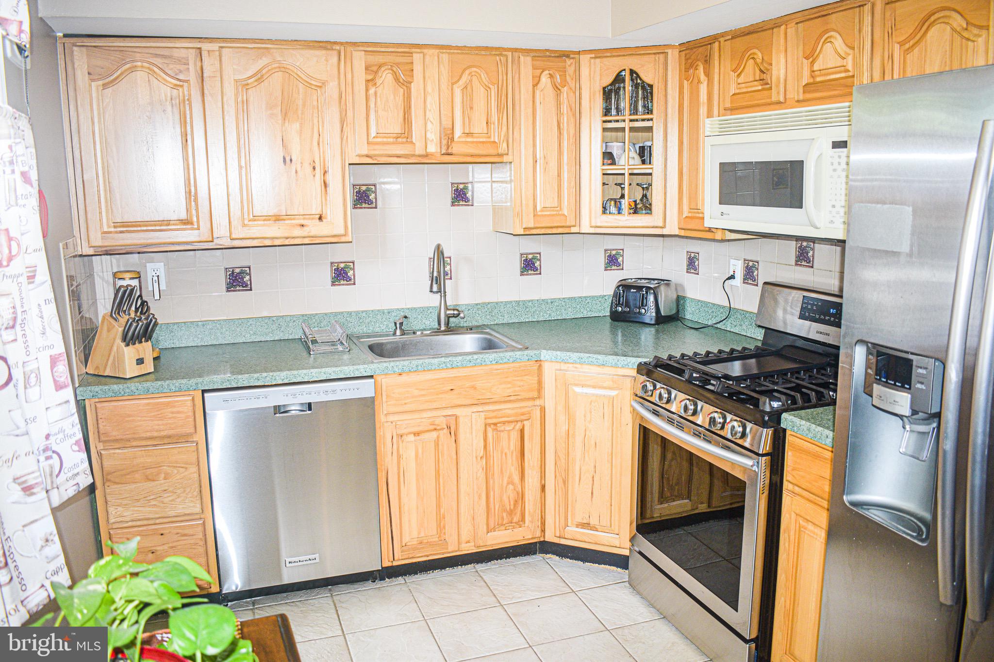 3826 Fairdale Road Philadelphia, PA 19154 - Photo 8 of 23 Gallery Image 8