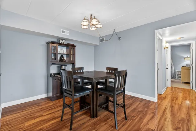 $179,899 | 9122 West 140th Street, Unit 2NW, Orland Park, IL 60462