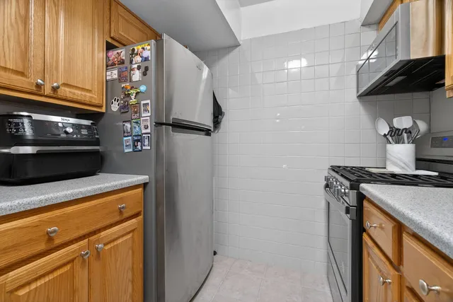 $179,899 | 9122 West 140th Street, Unit 2NW, Orland Park, IL 60462