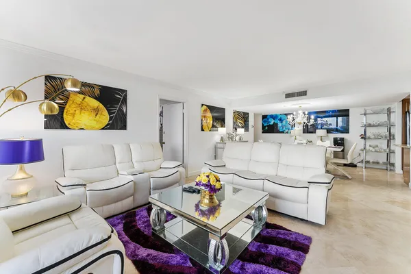 $3,200 | 5600 North Flagler Drive, Unit 605, West Palm Beach, FL 33407