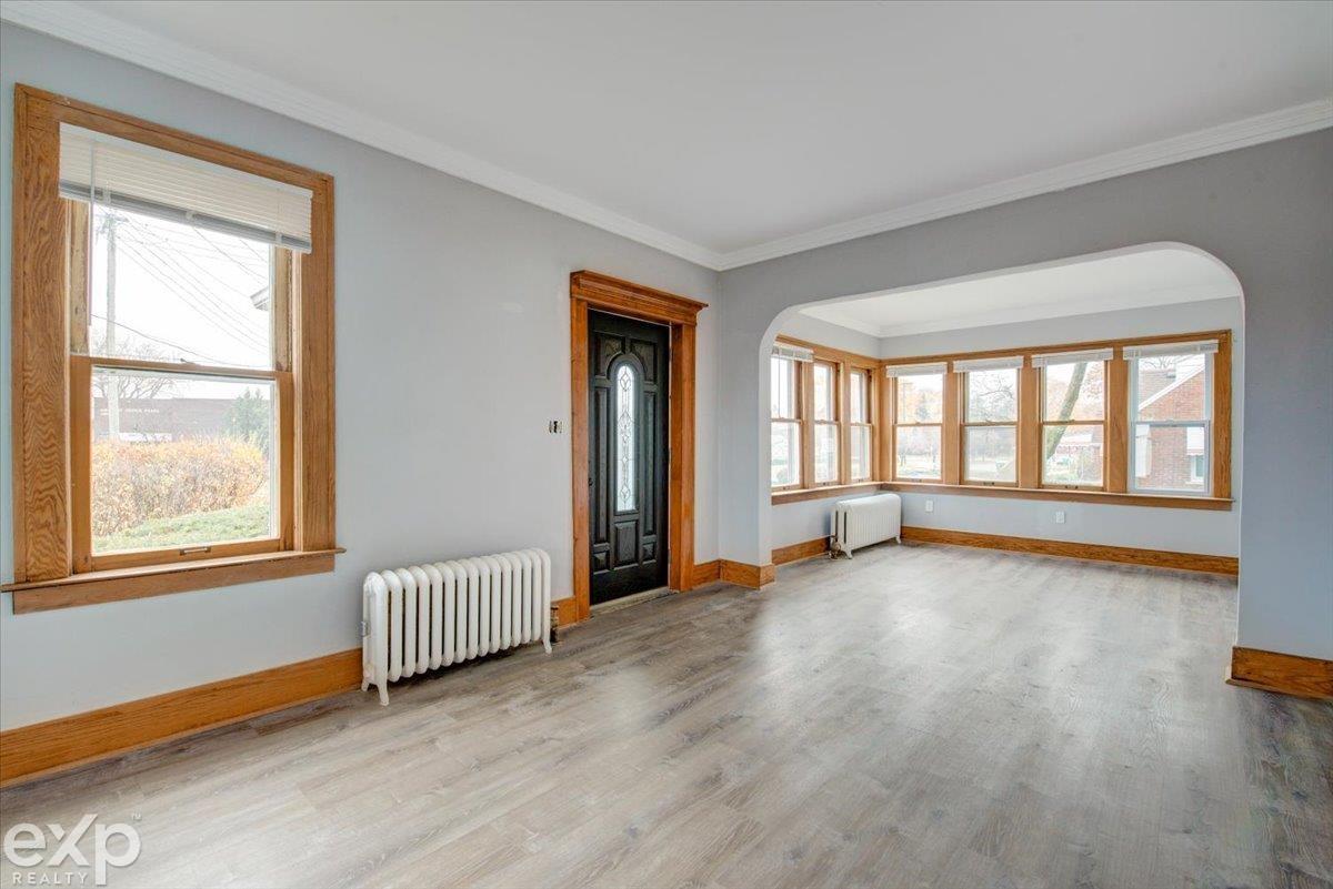 16157 Stephens Eastpointe, MI 48021 - Photo 7 of 32 Gallery Image 7