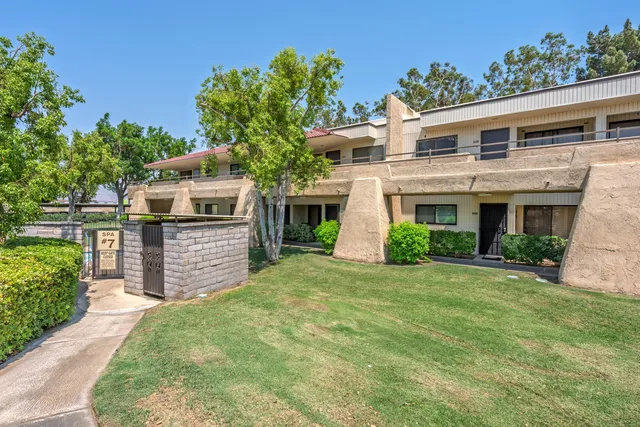 $205,000 | 2820 North Arcadia Court, Unit 202, Palm Springs, CA 92262