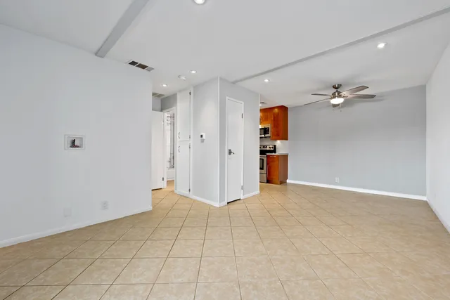 $205,000 | 2820 North Arcadia Court, Unit 202, Palm Springs, CA 92262