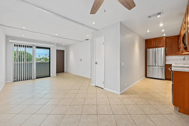 $205,000 | 2820 North Arcadia Court, Unit 202, Palm Springs, CA 92262