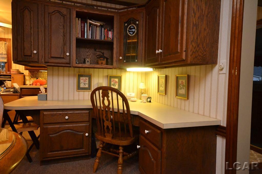 5307 South Custer Road Monroe, MI 48161 - Photo 11 of 43 50024507-10.JPG