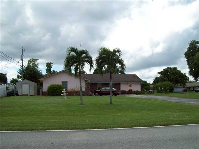284 Ohio Road Lake Worth, FL 33467 - Photo 1 of 18 Primary Photo