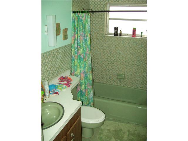 284 Ohio Road Lake Worth, FL 33467 - Photo 11 of 18 Additional Photo