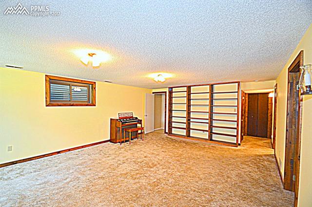 9455 Shoup Road Colorado Springs, CO 80908 - Photo 17 of 29 Gallery Image 17