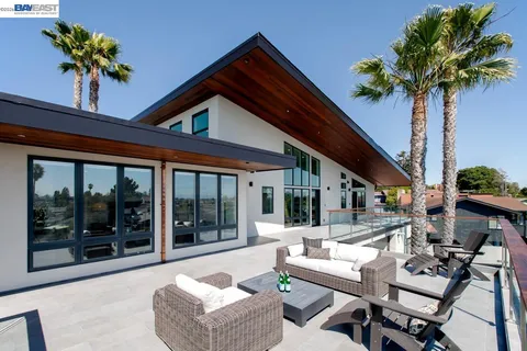 $5,250,000 | 1235 Hawthorne Street, Alameda, CA 94501