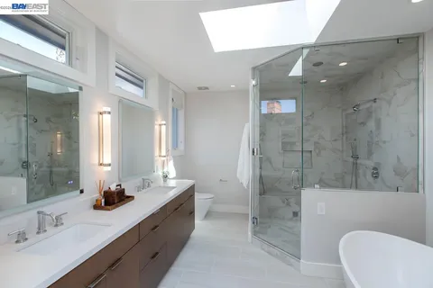 $5,250,000 | 1235 Hawthorne Street, Alameda, CA 94501
