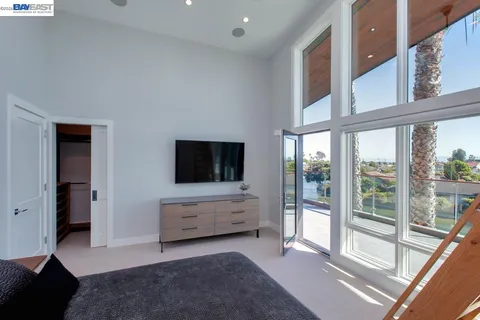 $5,250,000 | 1235 Hawthorne Street, Alameda, CA 94501