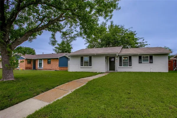 $1,850 | 914 Meadow Mead Drive, Allen, TX 75002