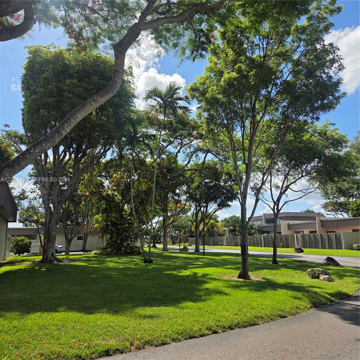 7412 Southwest 105th Place Miami, FL 33173 - Photo 18 of 19