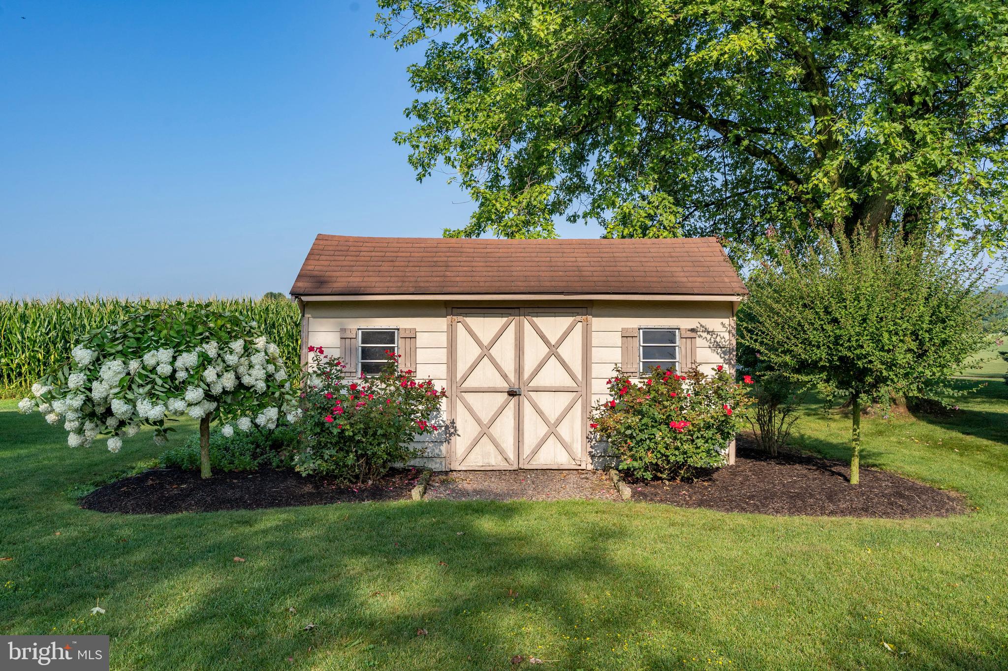 124 Keener Road Lititz, PA 17543 - Photo 19 of 49