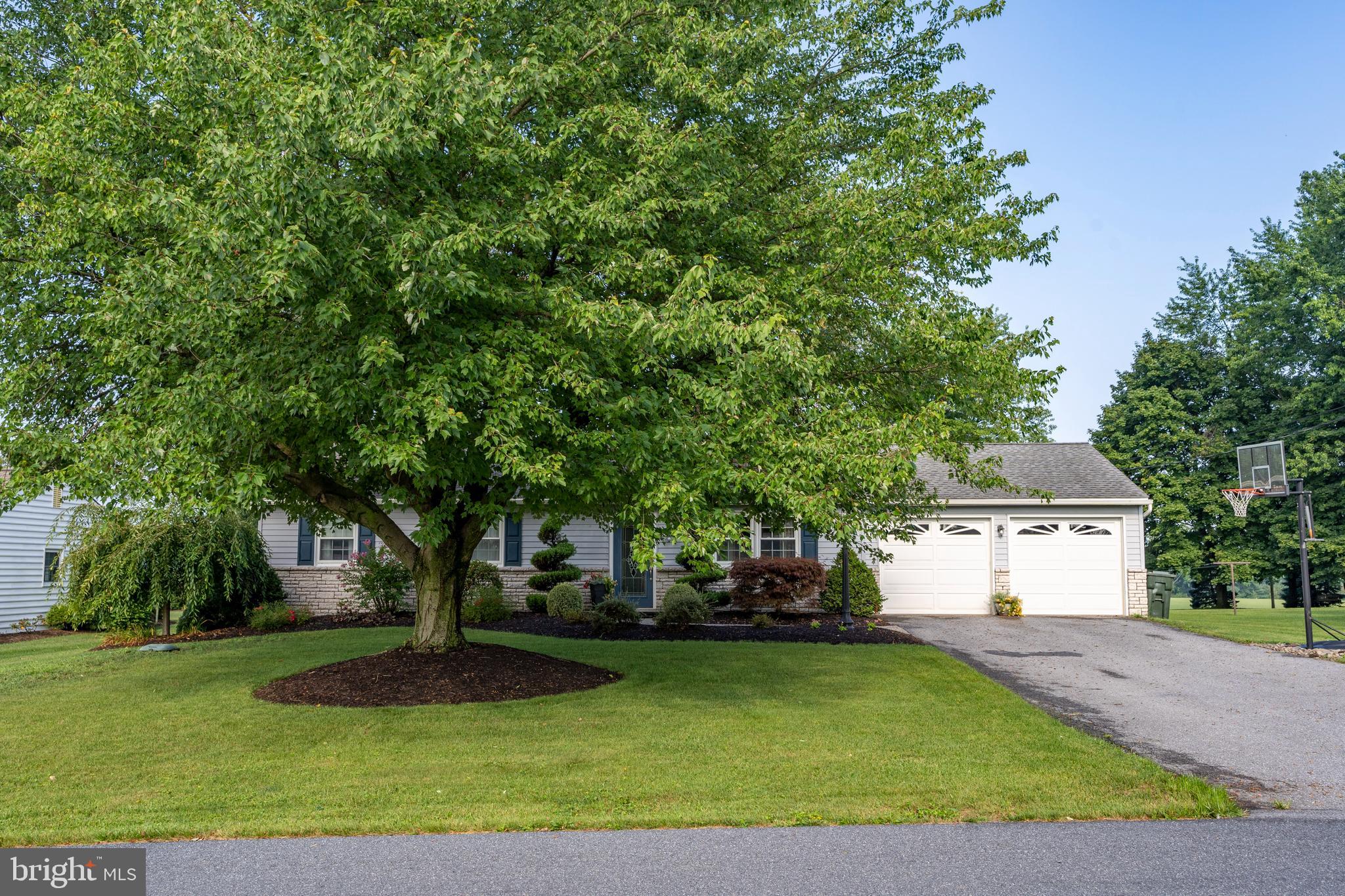 124 Keener Road Lititz, PA 17543 - Photo 7 of 49