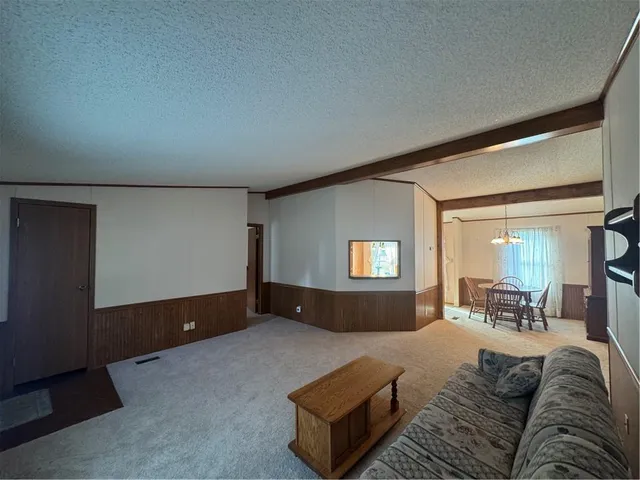 $137,500 | 302 East Cherry Street, Skidmore, MO 64487