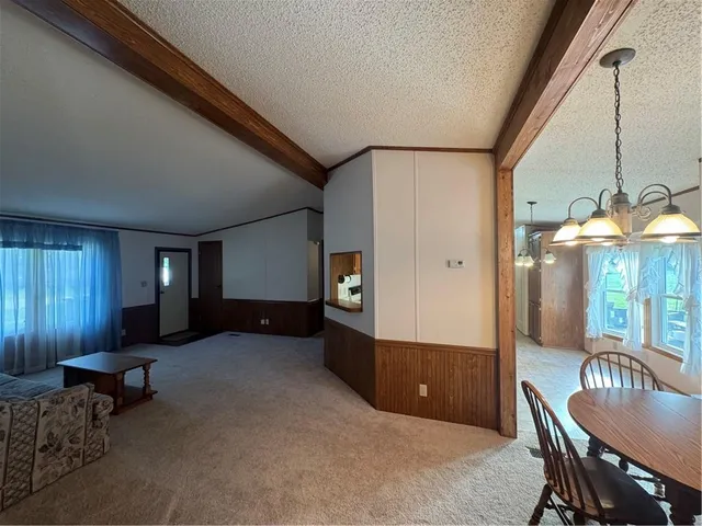 $137,500 | 302 East Cherry Street, Skidmore, MO 64487