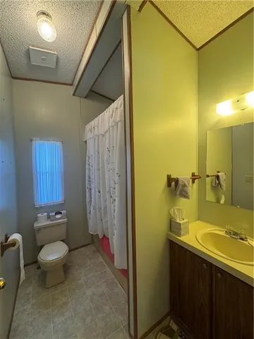 $137,500 | 302 East Cherry Street, Skidmore, MO 64487