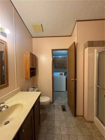 $137,500 | 302 East Cherry Street, Skidmore, MO 64487