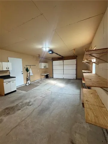 $137,500 | 302 East Cherry Street, Skidmore, MO 64487