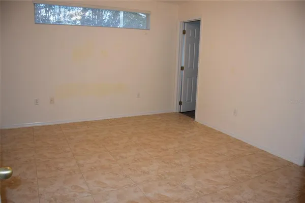 an empty room with an empty space