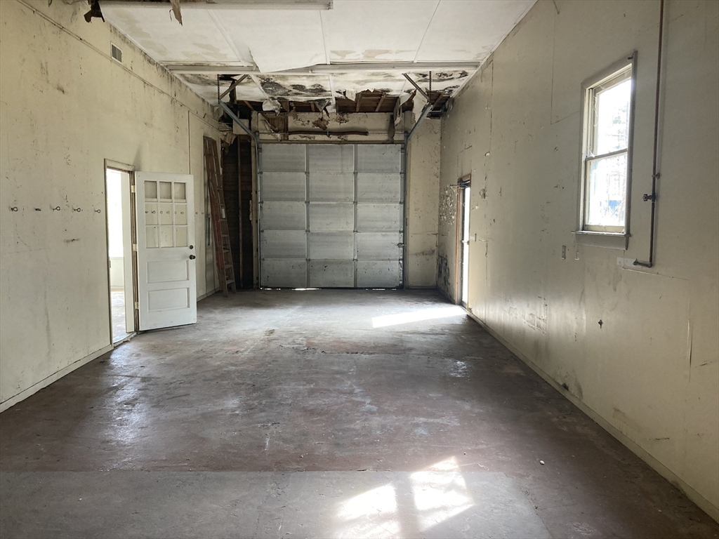 97 Main Street Townsend, MA 01469 - Photo 10 of 10 a view of empty room