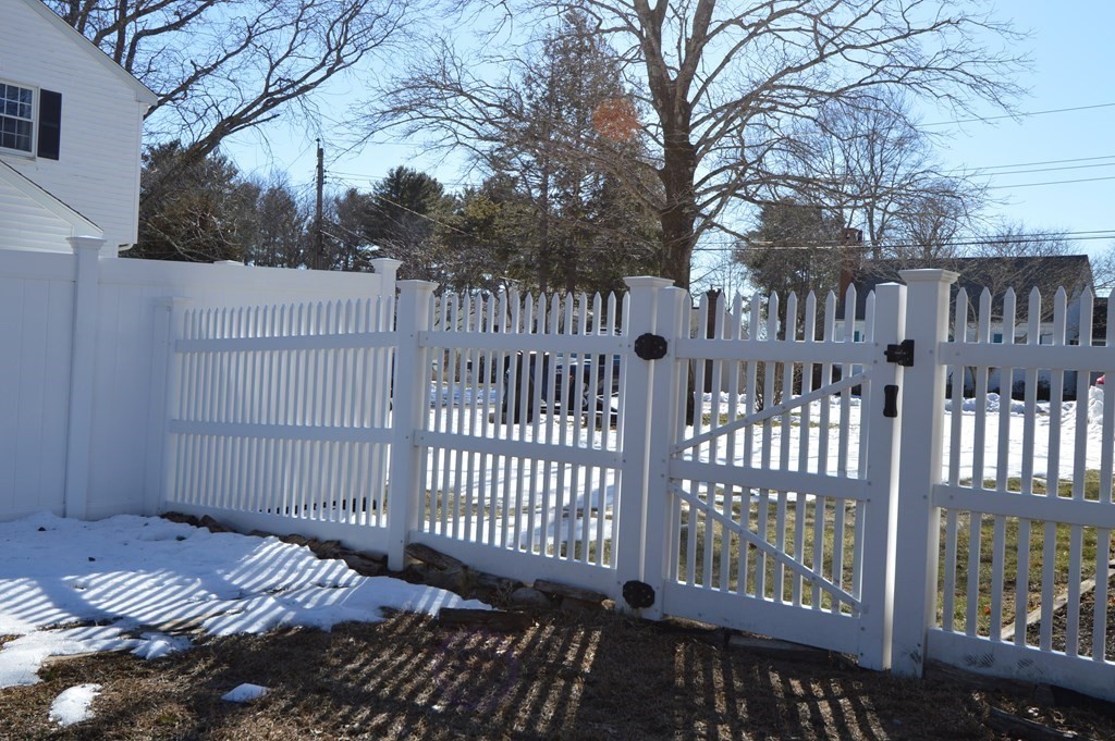 11 Castle Road Millis, MA 02054 - Photo 40 of 42 Gallery Image 40