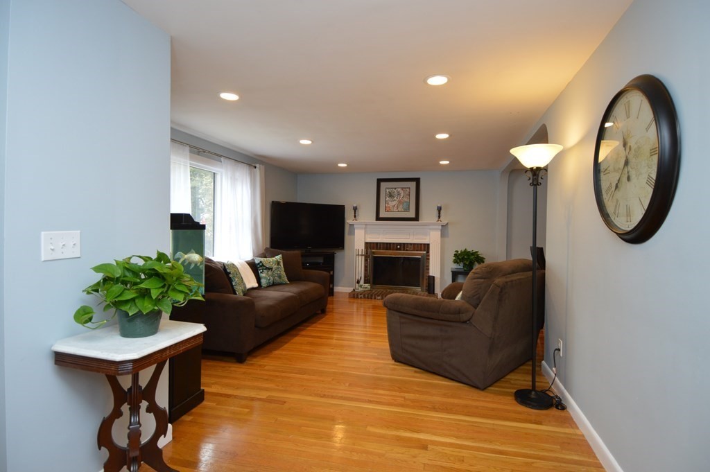 11 Castle Road Millis, MA 02054 - Photo 8 of 42 Gallery Image 8