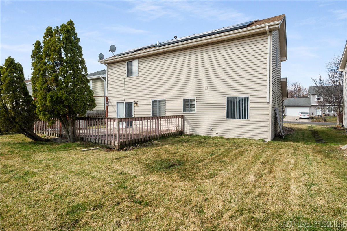 1721 Cumberland Road Aurora, IL 60504 - Photo 3 of 25 Gallery Image 3