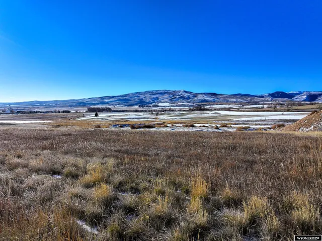 $1,500,000 | East Main (17.1 /- Acres), Lander, WY 82520