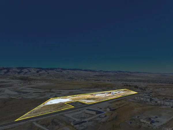 $1,500,000 | East Main (17.1 /- Acres), Lander, WY 82520