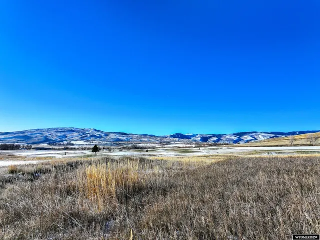 $1,500,000 | East Main (17.1 /- Acres), Lander, WY 82520