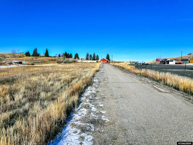 $1,500,000 | East Main (17.1 /- Acres), Lander, WY 82520