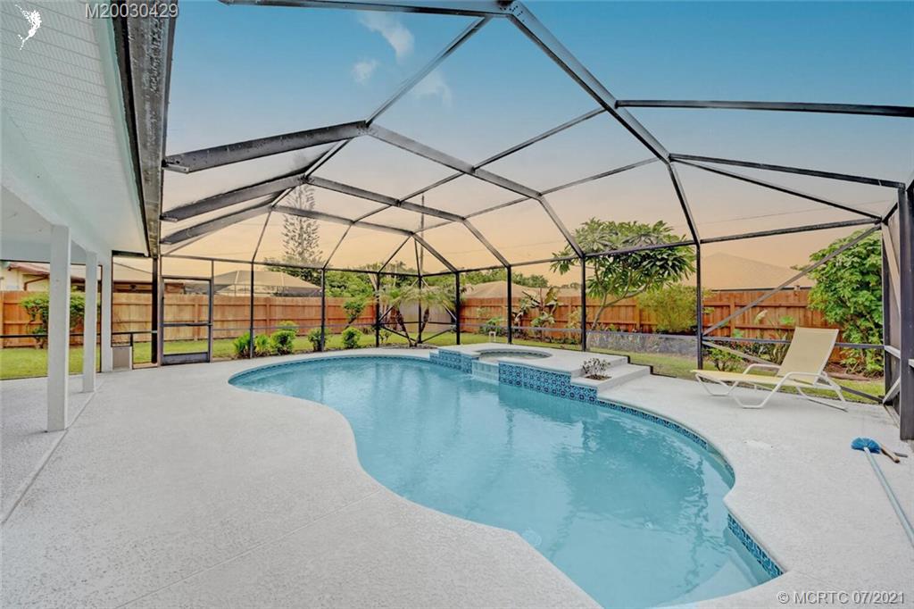 2126 Southeast Dolphin Road Port St. Lucie, FL 34952 - Photo 6 of 40 Gallery Image 6