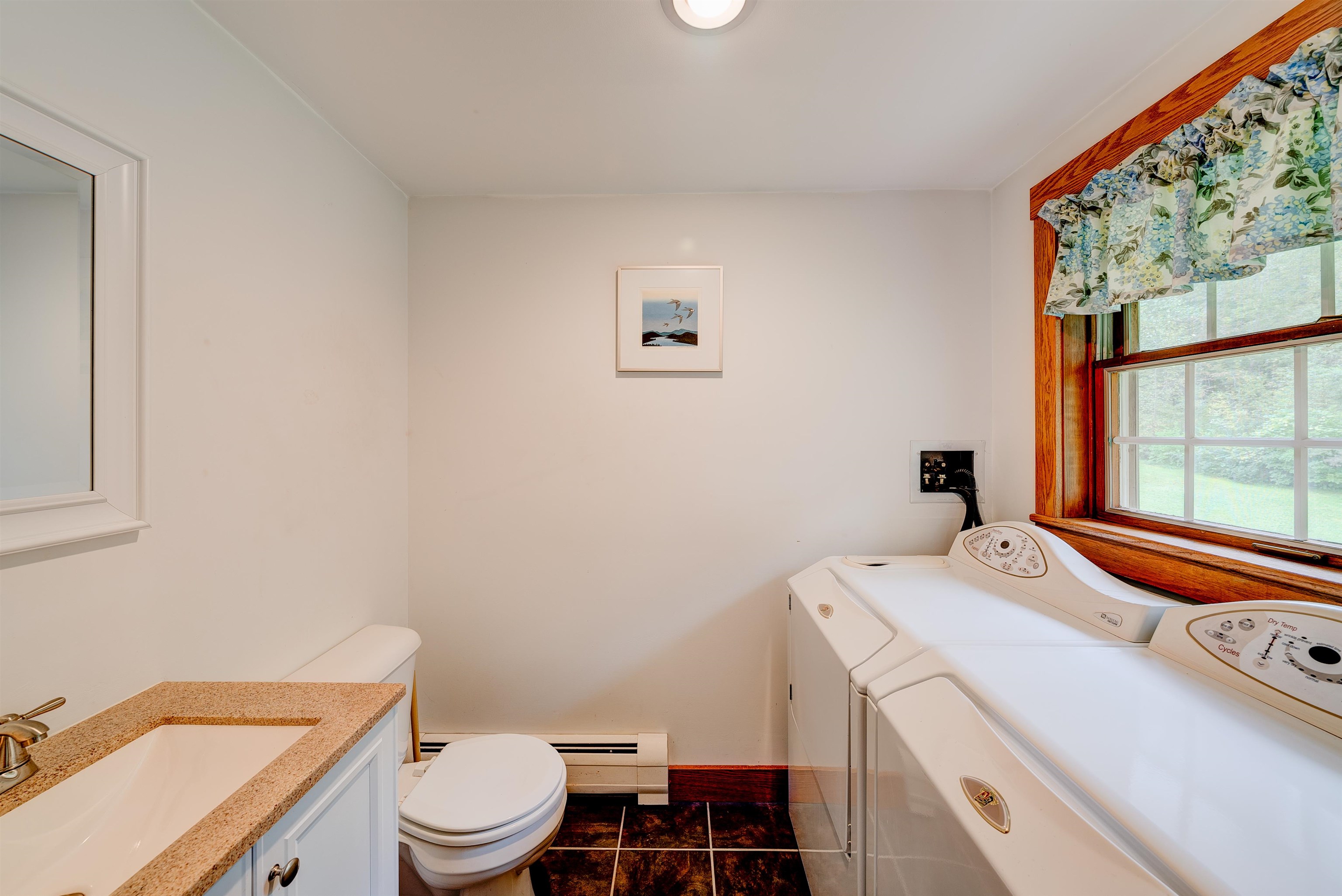 507 Hebbard Road Fairlee, VT 05045 - Photo 13 of 40