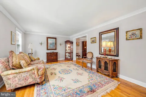 $799,900 | 736 Summit Avenue, Philadelphia, PA 19128