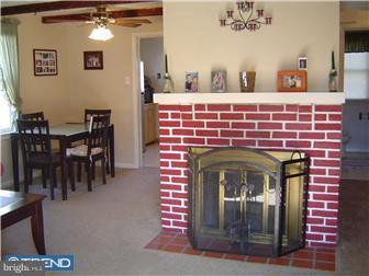 2311 Edwards Road Roslyn, PA 19001 - Photo 6 of 12 Dining Room